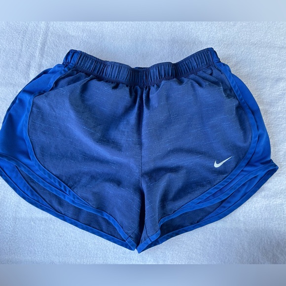 Lot of Women’s Nike Shorts Small and X-Small - Picture 10 of 11